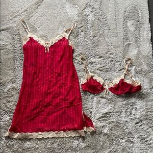 Luxurious Red and Cream Lace Chemise Set